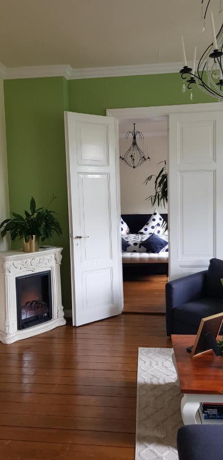 Ferienwohnung Villa Flora Целе Екстериор снимка